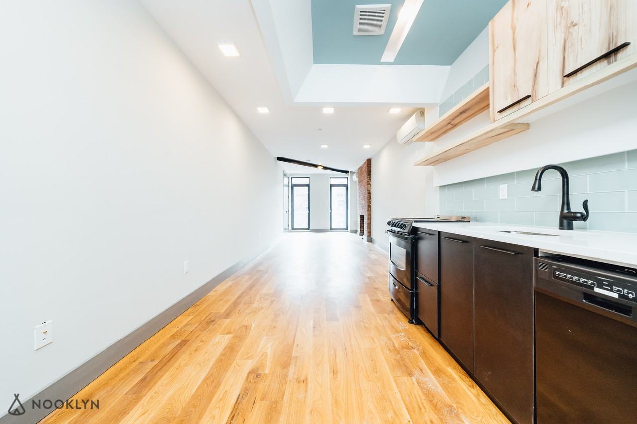 675 Grand Street #25DT