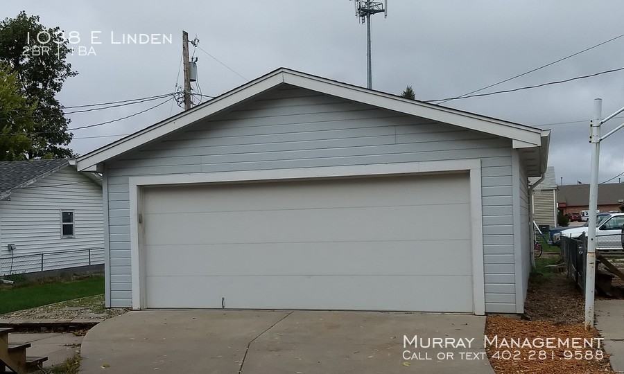 1038 E Linden Ave - Photo 2 of 17