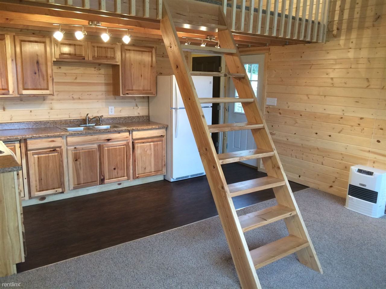 2715 Triplehorn Ln - Photo 2 of 20