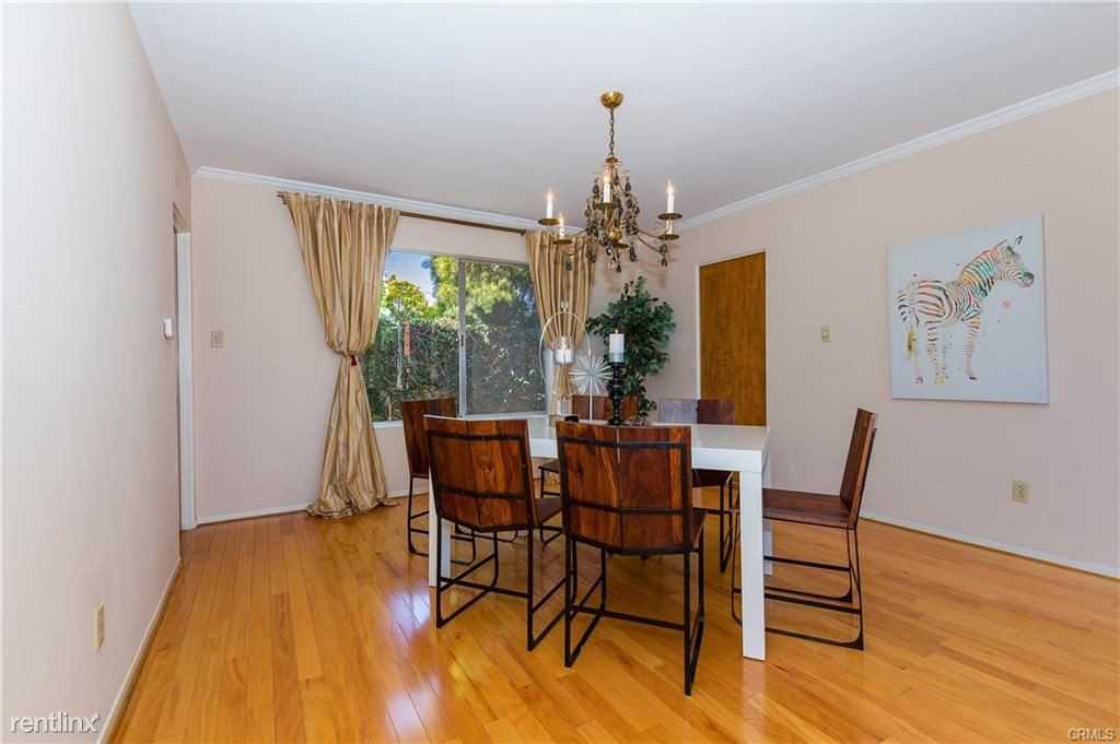 504 Santiago Ave - Photo 2 of 20