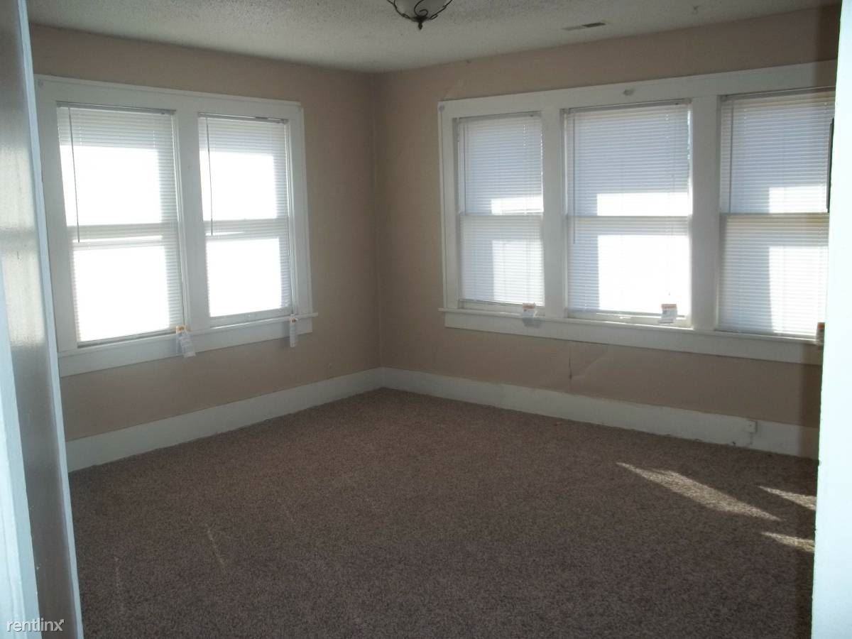 144 S Greenwood St Apartments in Kellogg School, Wichita, KS 67211 Zumper