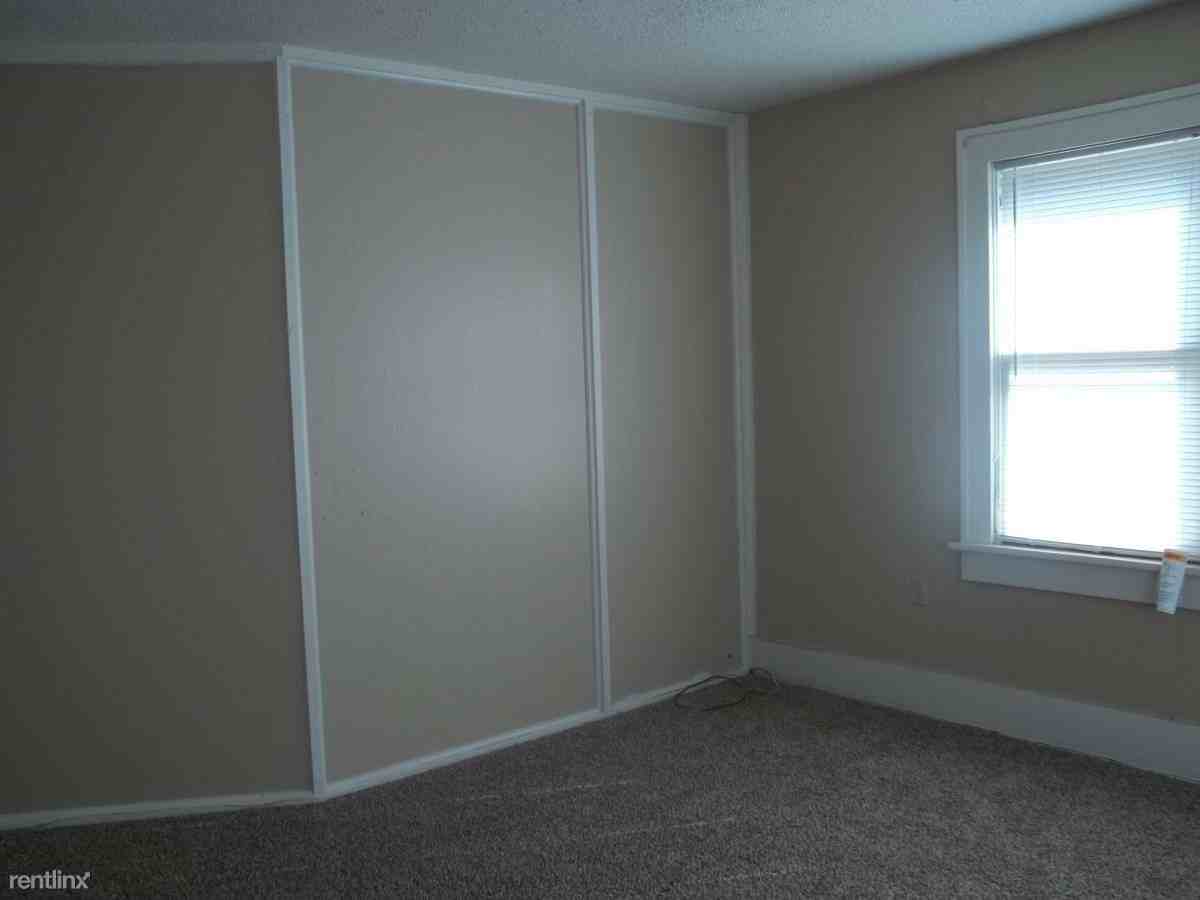 144 S Greenwood St Apartments in Kellogg School, Wichita, KS 67211 Zumper