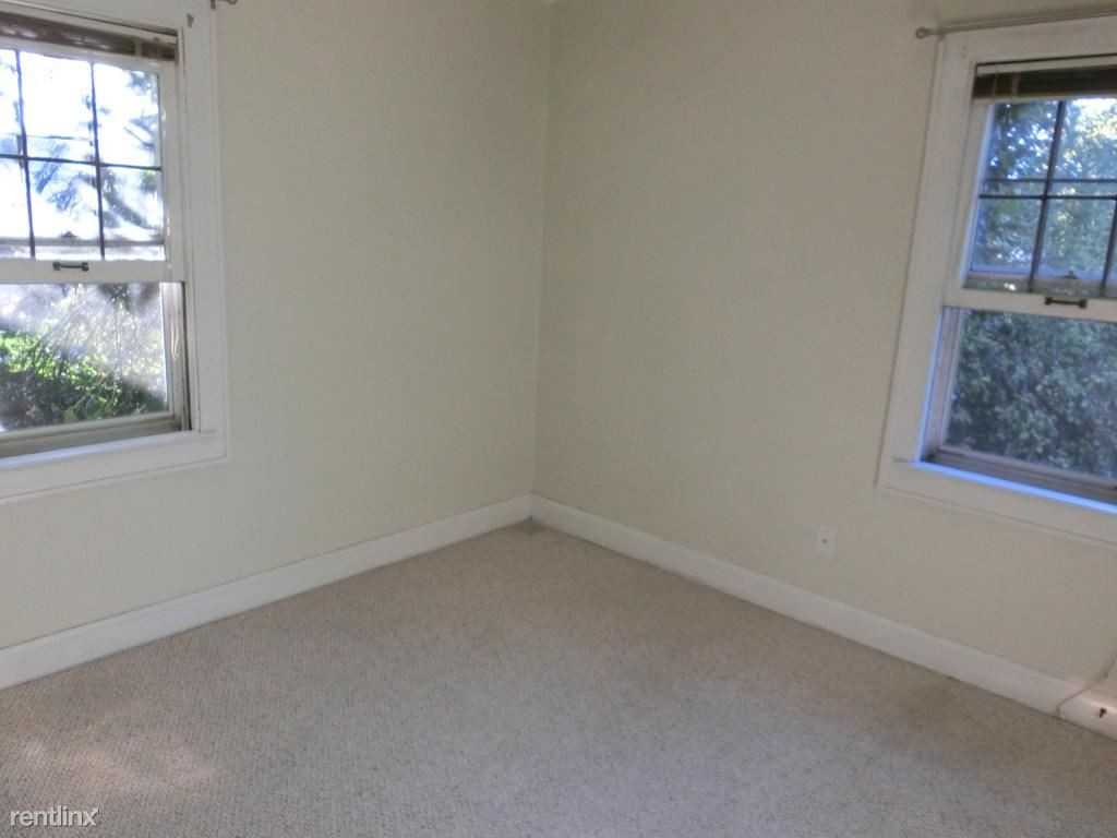 1956 Guilford Rd - Photo 3 of 12