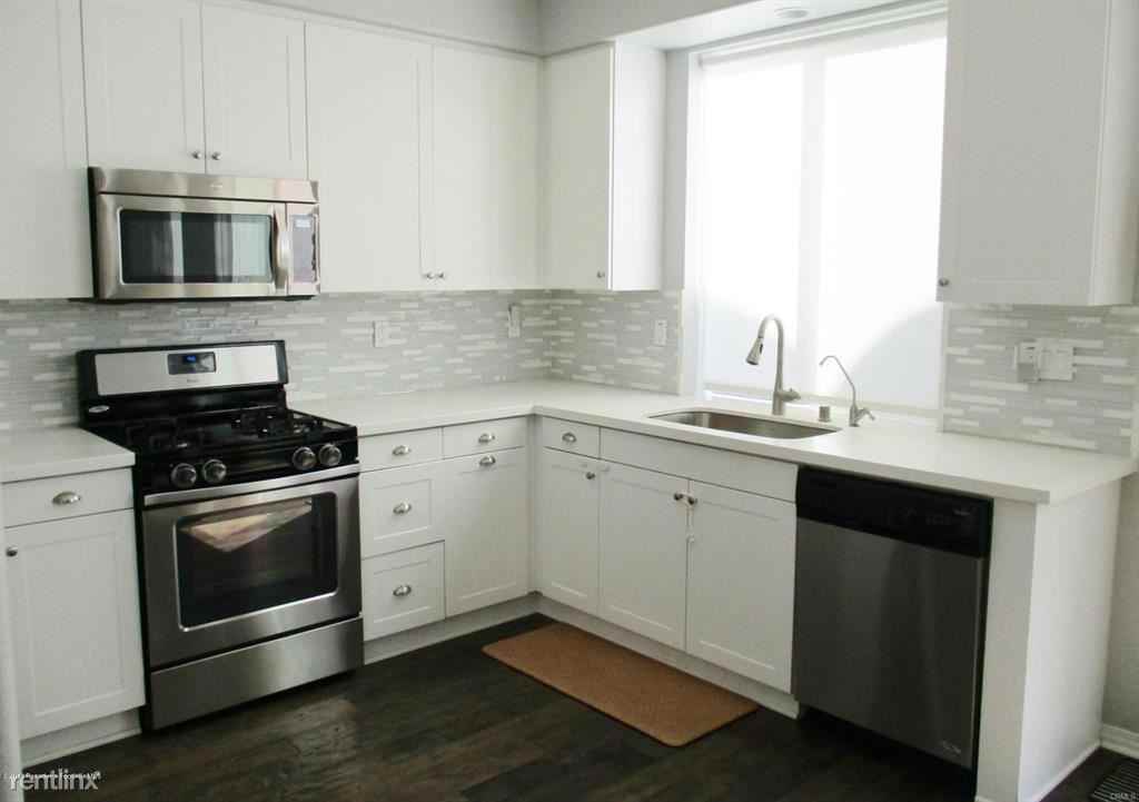 386 Legacy Dr - Photo 2 of 31