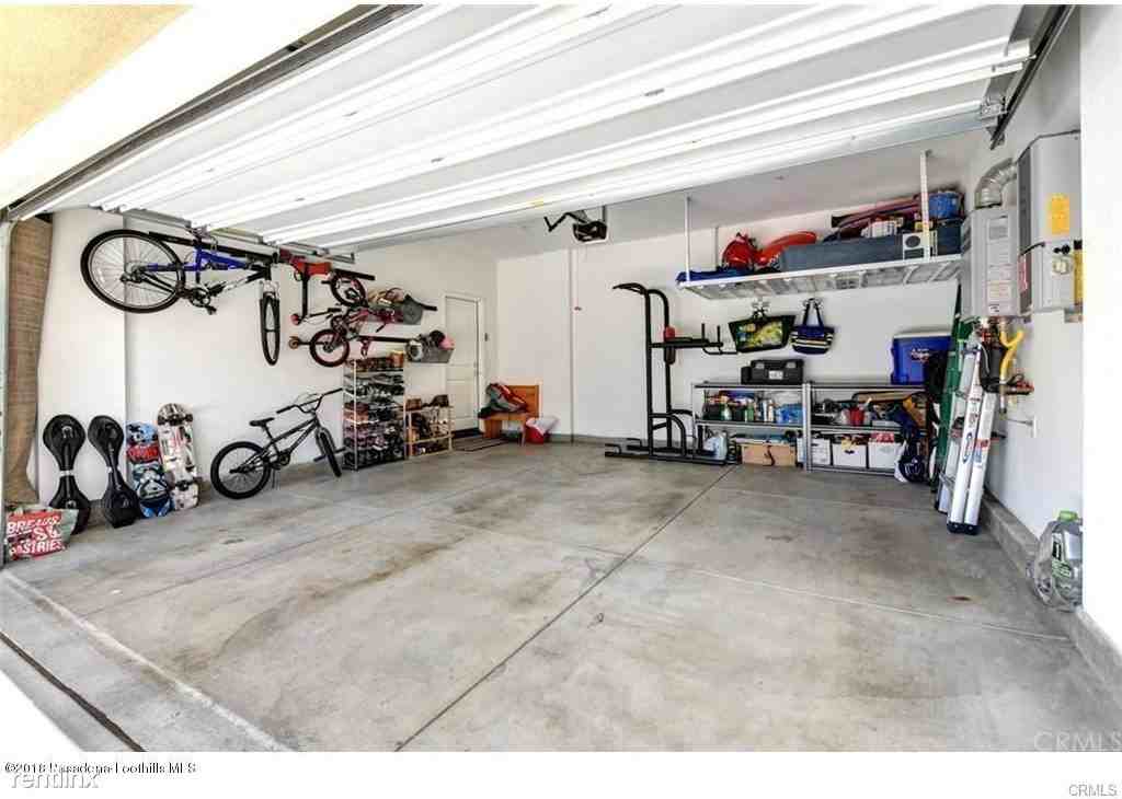 386 Legacy Dr - Photo 3 of 31