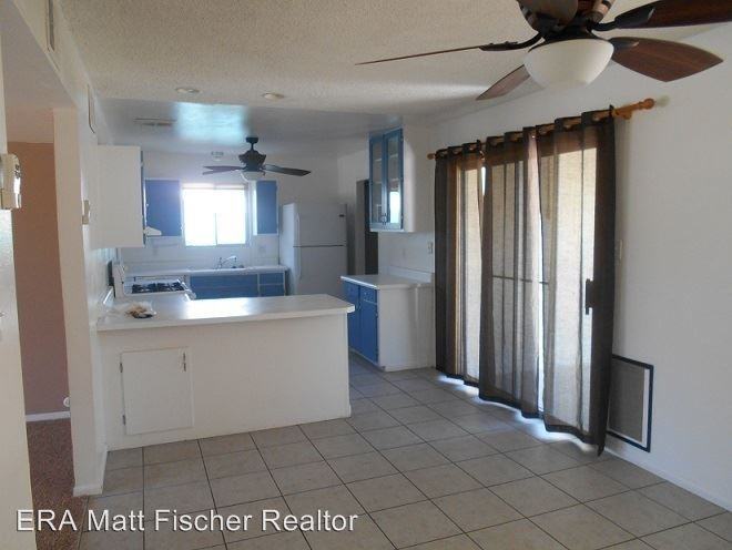1046 E Hacienda Dr - Photo 2 of 11