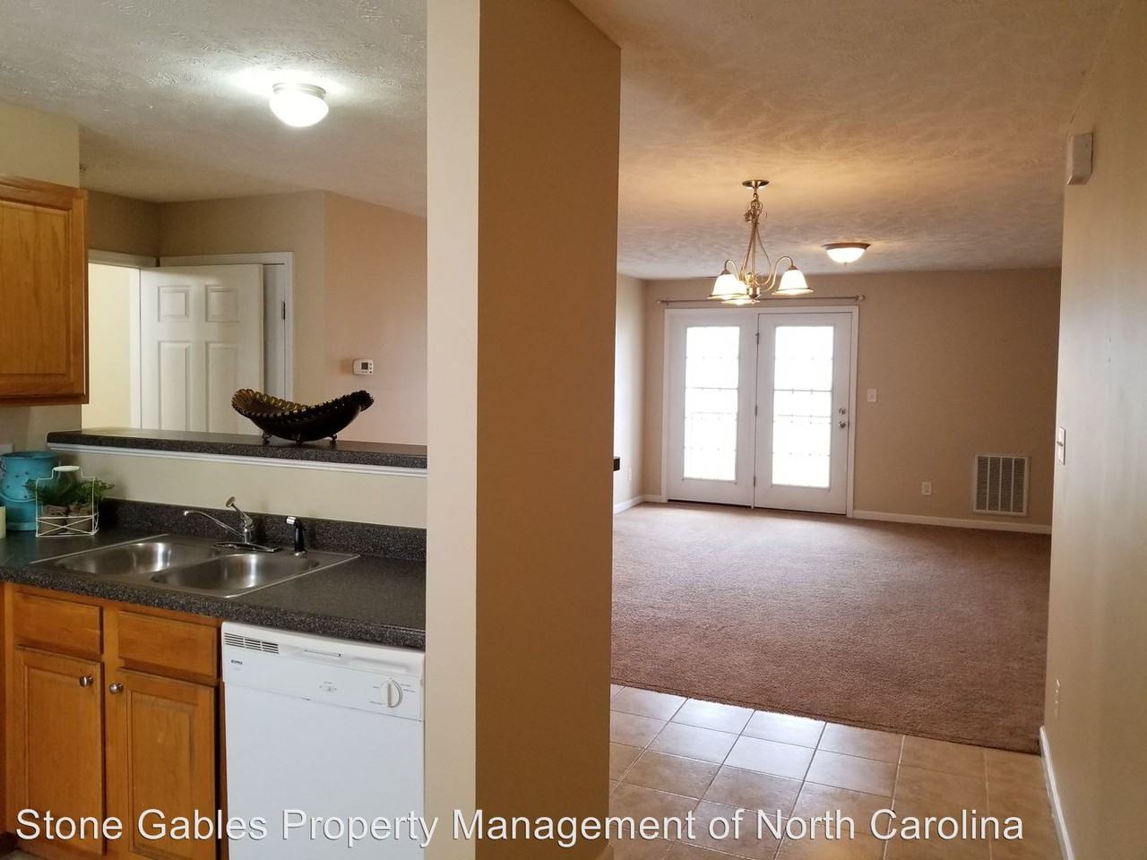 Aristo Place - Photo 3 of 22