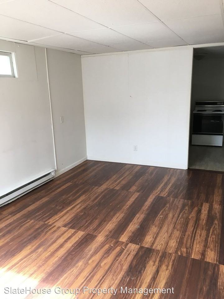 449 W 4th St - Photo 3 of 10