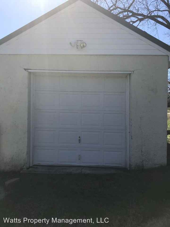 403 Cook Ave - Photo 2 of 13