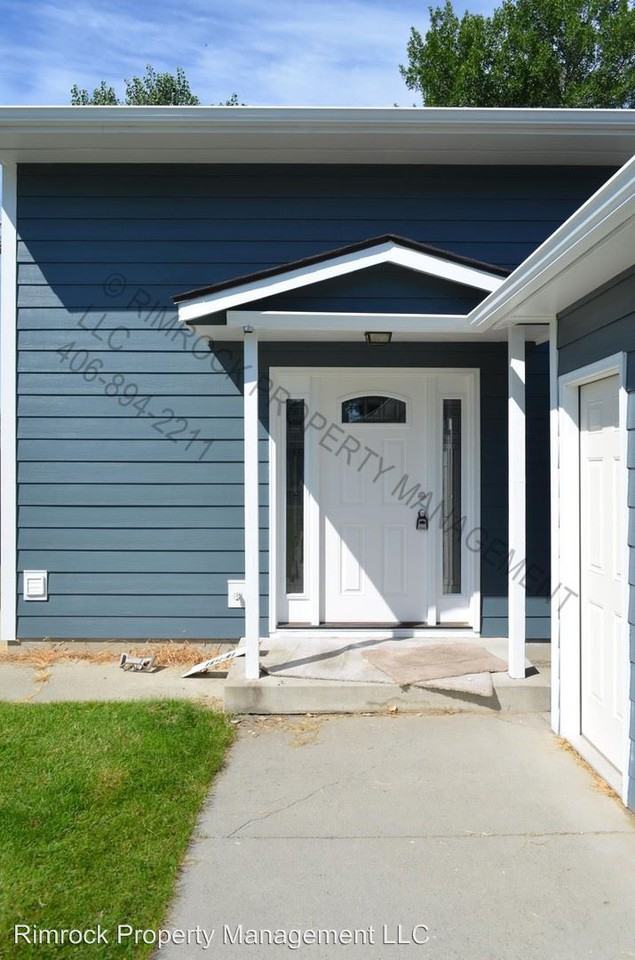 1061 & 1063 Wiloma - Photo 2 of 9