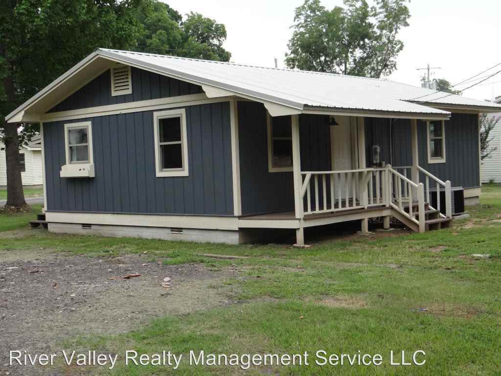 515 N 3rd St - Photo 2 of 8