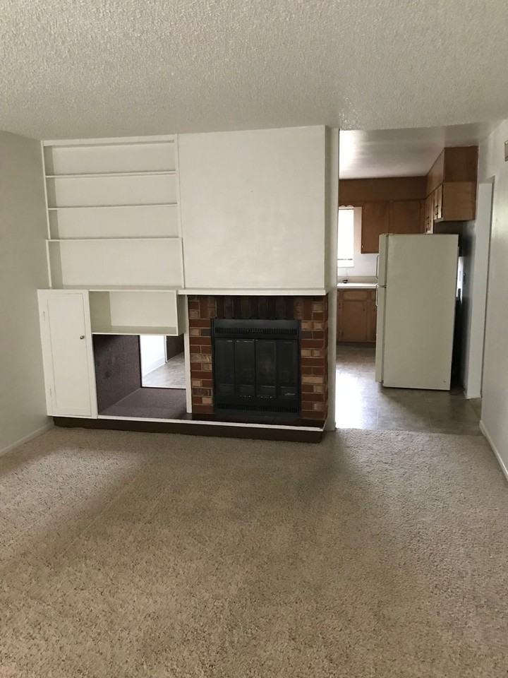 3417 Baltimore Ave - Photo 2 of 6