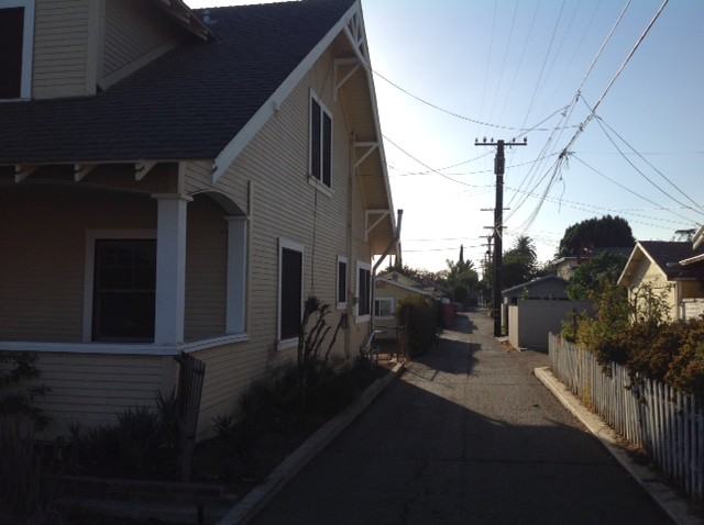 143 N Miramonte Ave - Photo 2 of 13