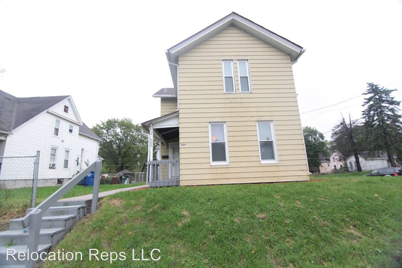 829 W 14th St - Photo 2 of 18