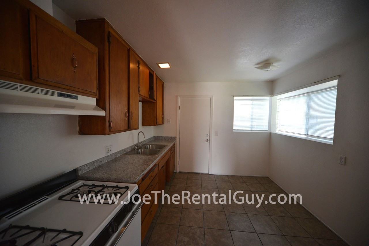 94 Burnham Rd - Photo 3 of 18