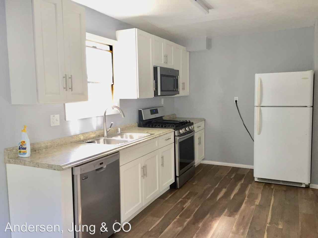 932 Bancroft Way - Photo 3 of 13