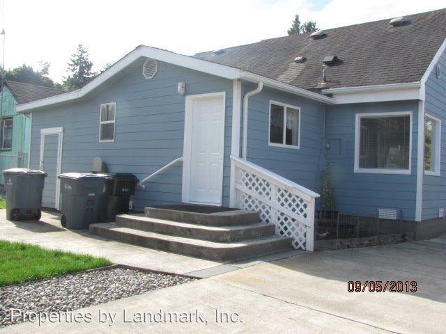 717 E 9th St - Photo 3 of 8
