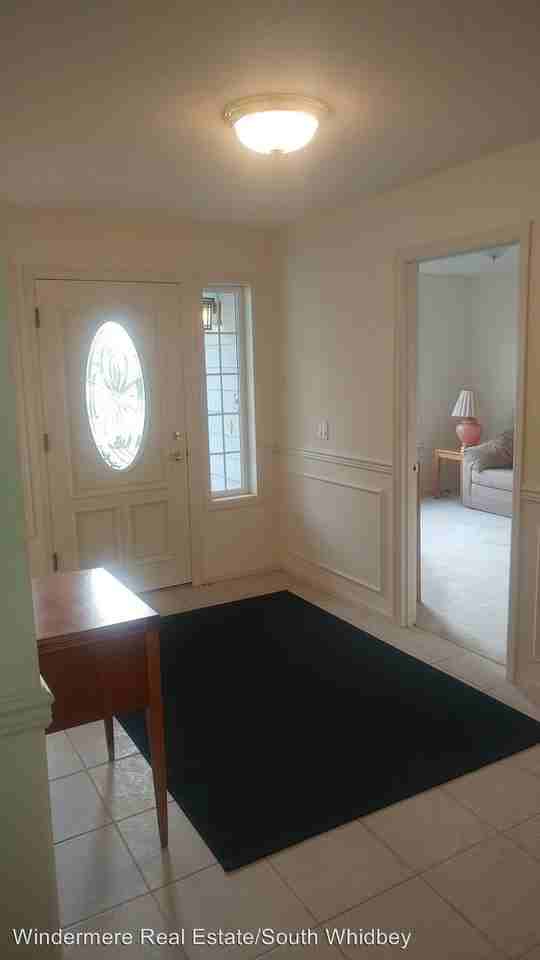 2583 Hillis Dr - Photo 3 of 18