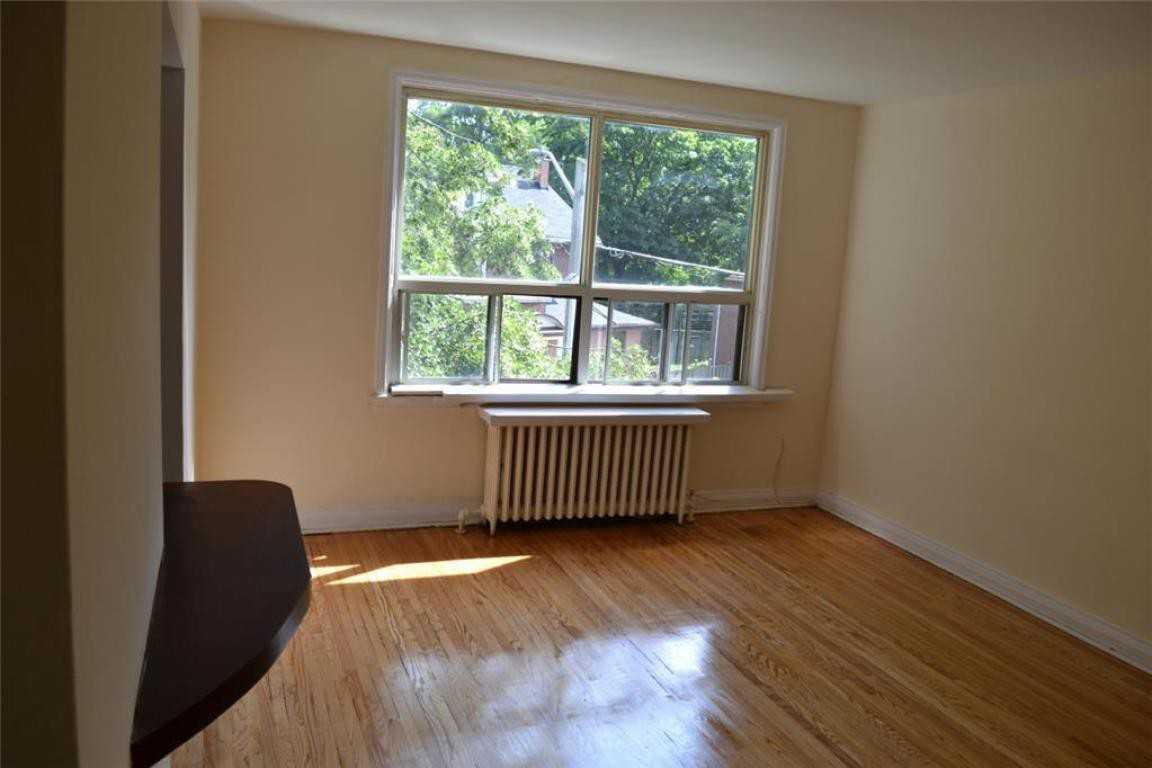 Albert Apartments - Photo 2 of 7