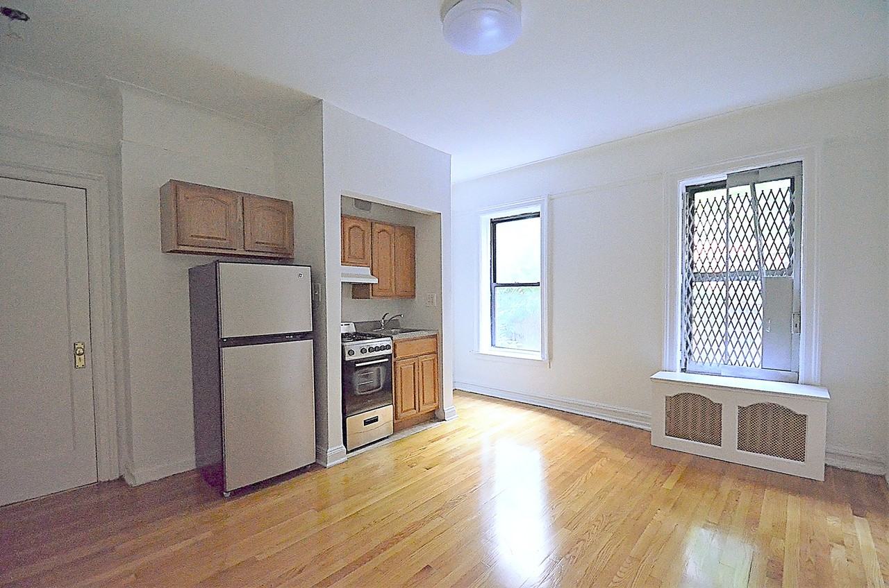 517 West 168th Street, New York, NY 10032 Studio Apartment for Rent