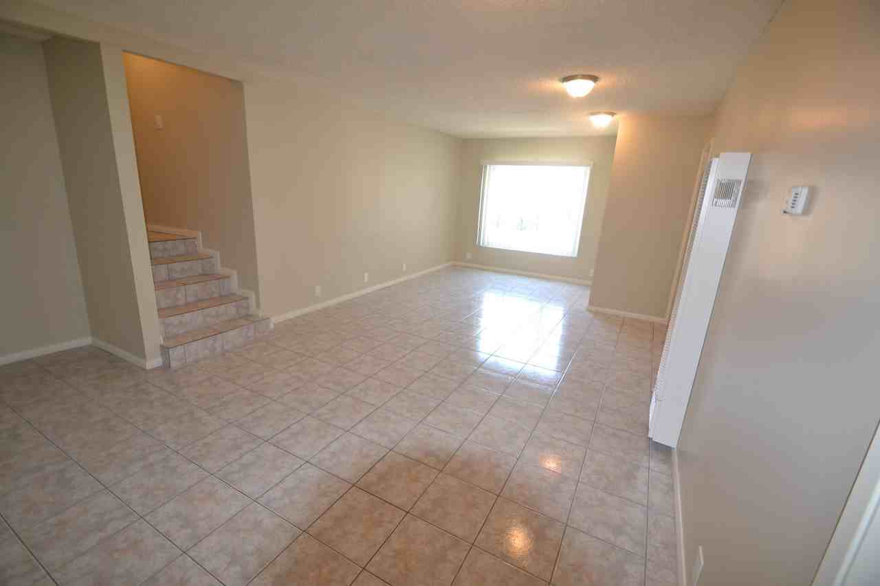 4704 S Victoria Ave - Photo 2 of 6