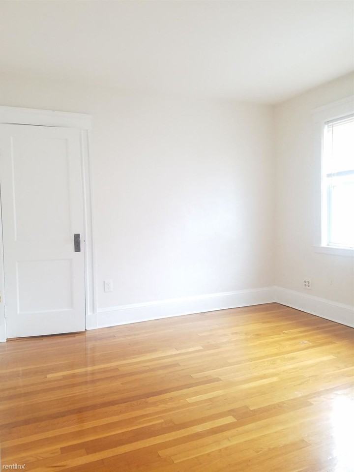 23 Duncklee St - Photo 2 of 12