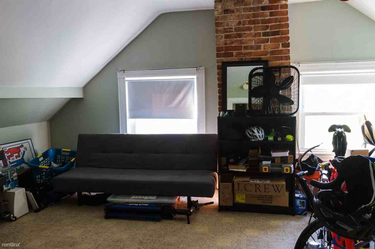 120 Upland Rd - Photo 3 of 13
