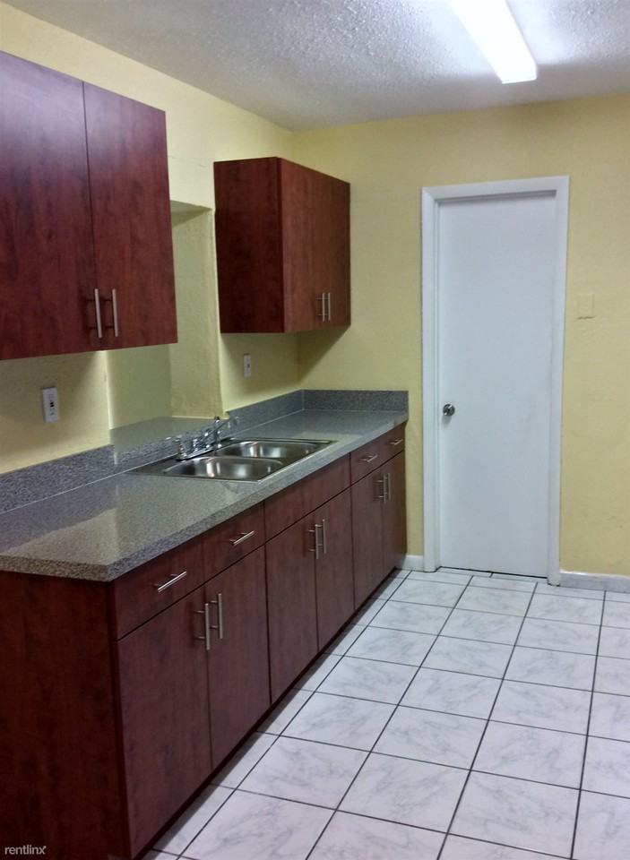 21221 NW 29th Ave - Photo 3 of 12