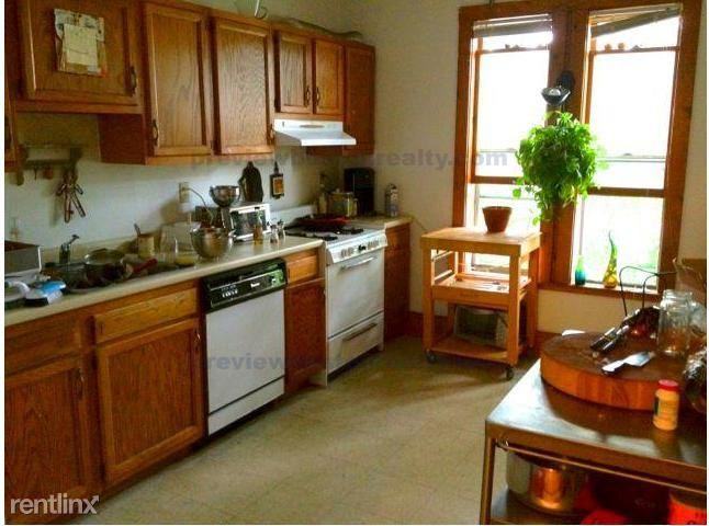 28 Foster St #34 - Photo 3 of 6