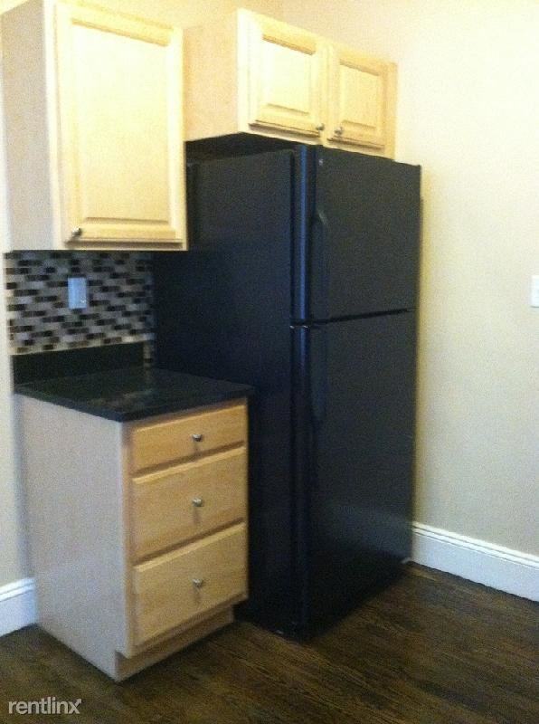 321 S Huntington Ave - Photo 3 of 9