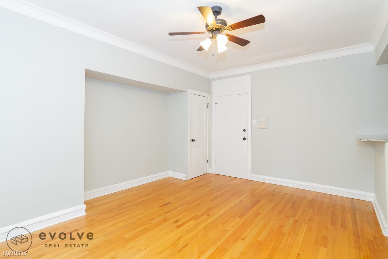 4610 N Paulina St - Photo 3 of 4