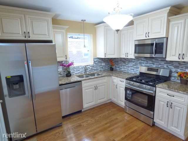 2808 W 85th St - Photo 3 of 13