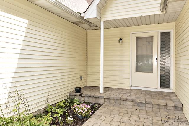 1613 Pinetree Dr - Photo 2 of 21