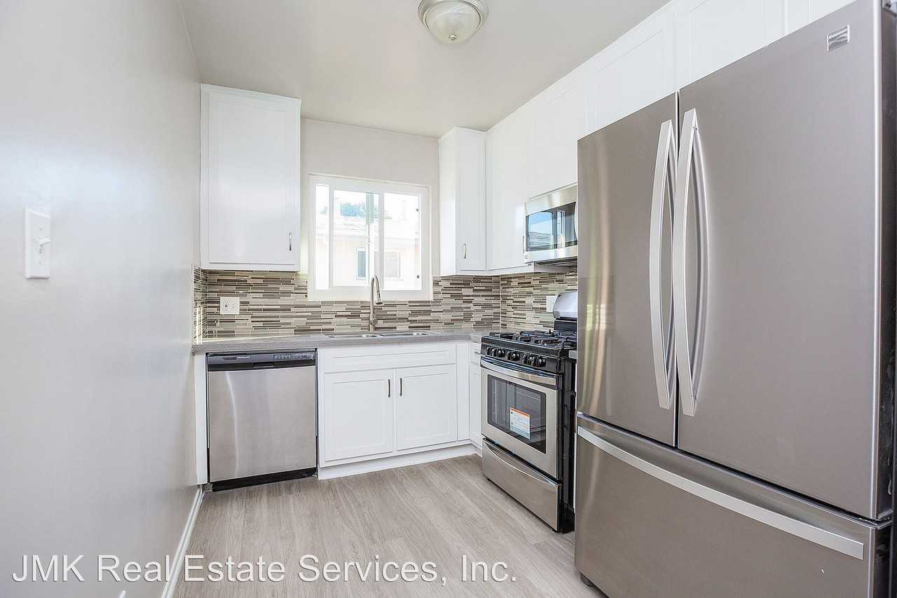 213 S. Alexandria Ave - Photo 2 of 10