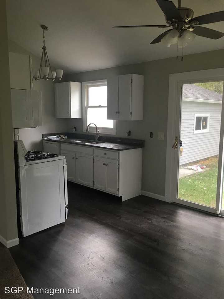 2023 Woodland Dr - Photo 2 of 9