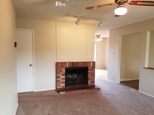 366 Tamarack Ln - Photo 3 of 8
