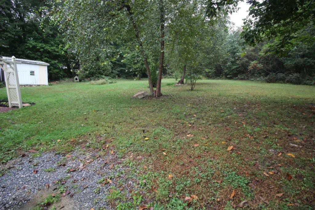 6059 Wertztown Rd - Photo 2 of 13