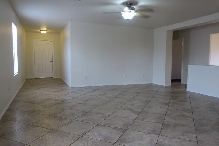 1130 E Pedro Rd - Photo 3 of 22