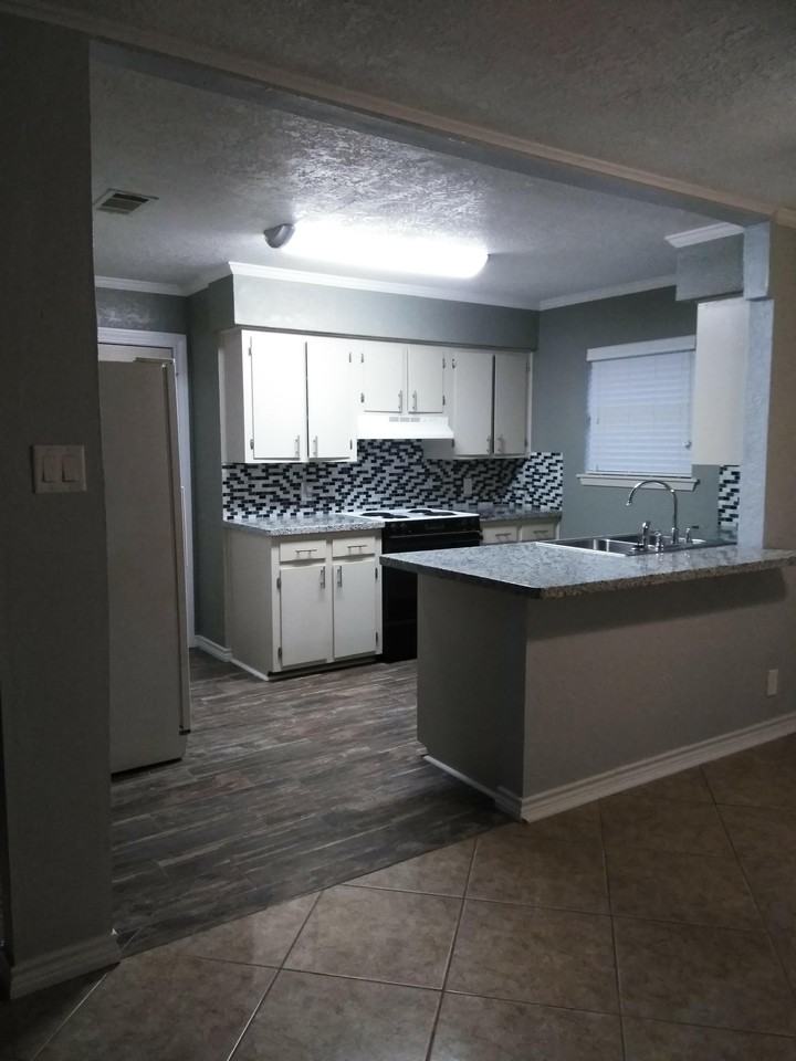 5955 Windswept Dr - Photo 2 of 23