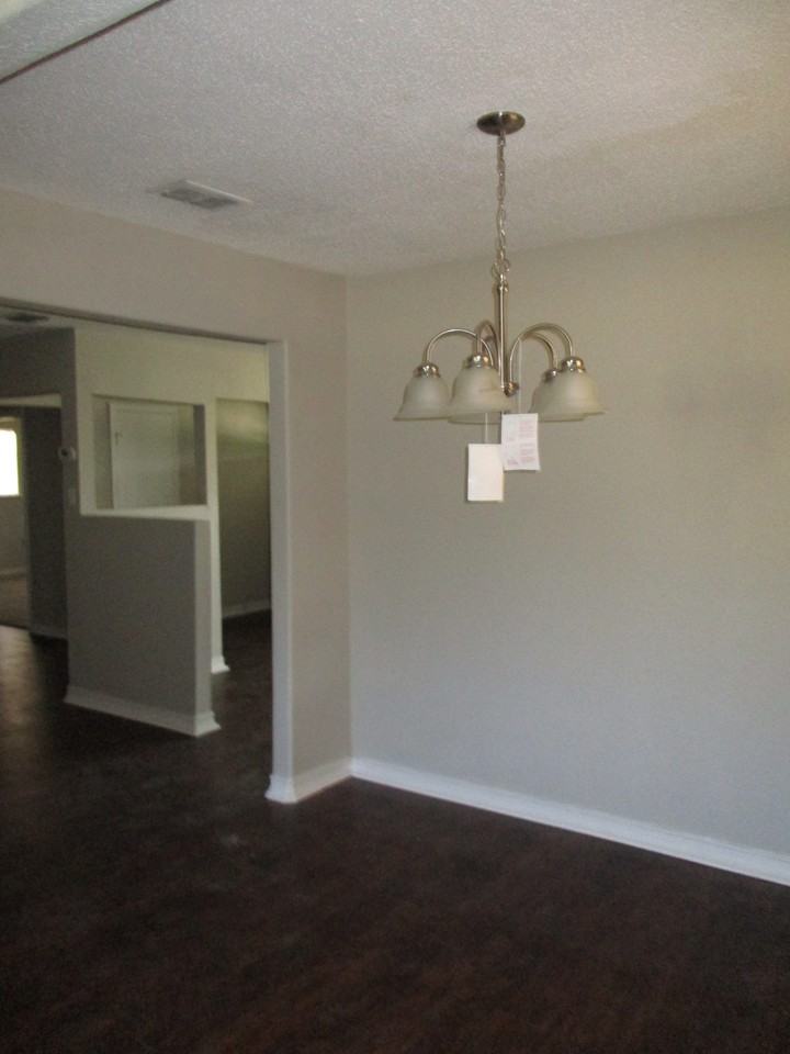 7061 Hardisty St - Photo 3 of 13