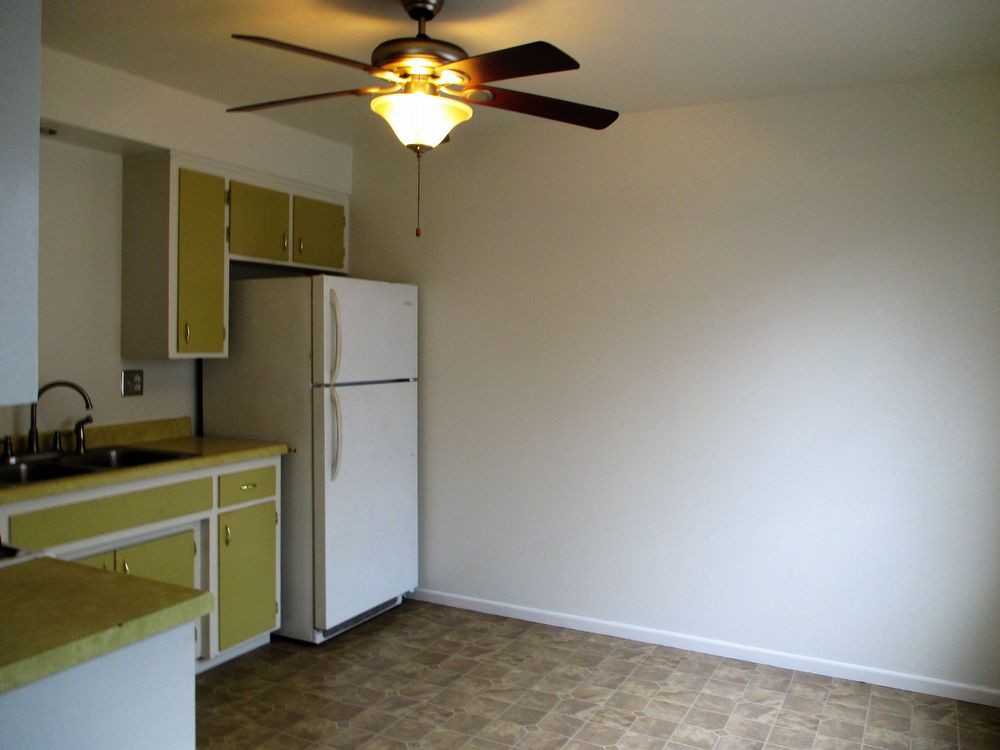 1626 Ramona Ave #A - Photo 3 of 9