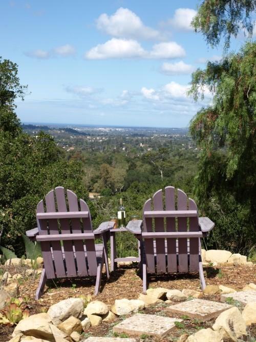 2323 Foothill Ln - Photo 2 of 20