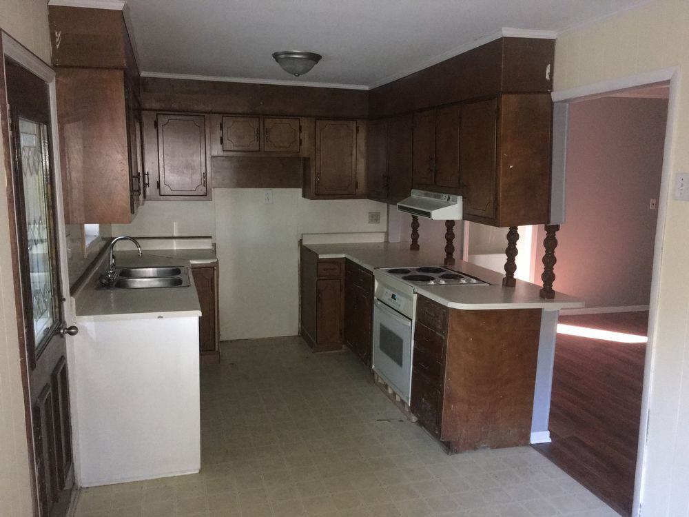 294 Alliance Rd - Photo 3 of 9