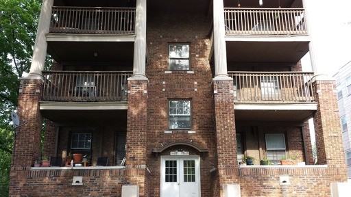 3625 Summit St - Photo 3 of 3