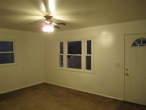 1212 Victor Ave - Photo 3 of 6