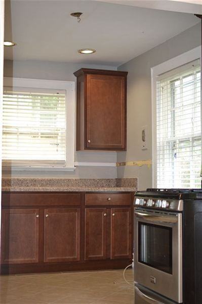 602 N 39th St - Photo 3 of 10