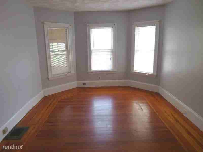 15 Bay State Ave - Photo 3 of 20