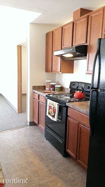 307 E Main St - Photo 2 of 3