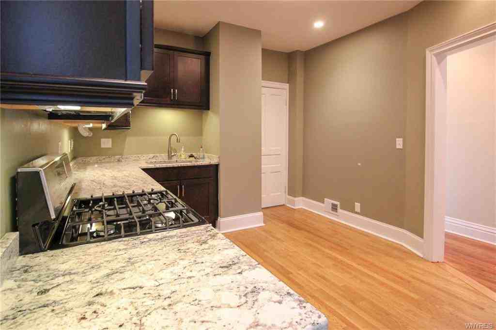 651 W Delavan Ave - Photo 3 of 36