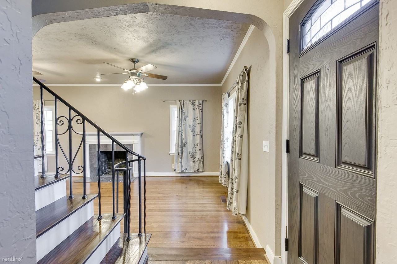 3016 NW 24th St - Photo 2 of 25